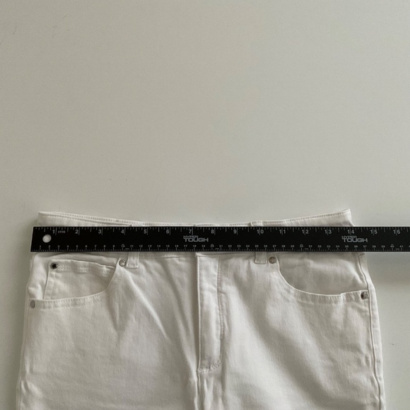 Jones NY Lexington Capri Pants Sz 2 White Slimming Classic Stretch Comfort Chic - Picture 4 of 8